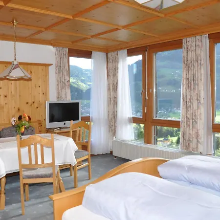 アパート Rundblick-5 *